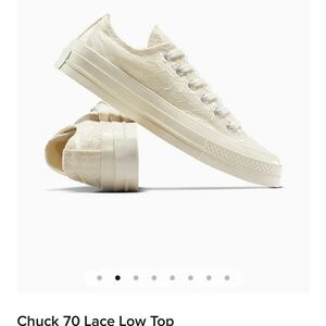 Converse Chuck 70 Lace Low Top Cream Sneakers